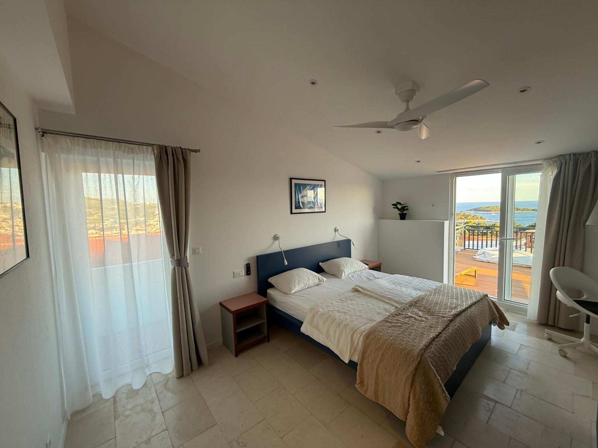 Fio's Guest house 4*